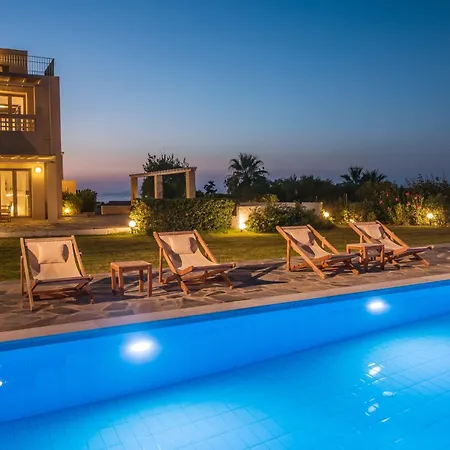 Vakantiehuis Almyra Seaside With Private Pool - Sleeps 9 *