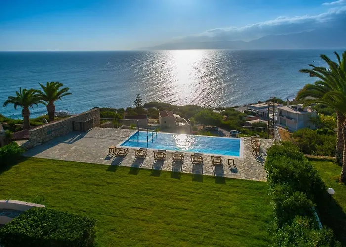 Almyra Seaside With Private Pool - Sleeps 9 * Chersonissos