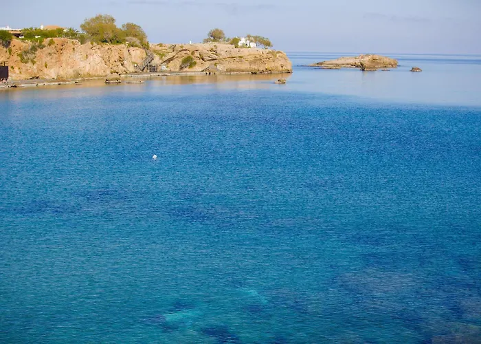 Almyra Seaside With Private Pool - Sleeps 9 *