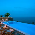 Almyra Seaside With Private Pool - Sleeps 9 Feriehus