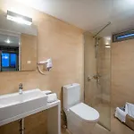Almyra Seaside With Private Pool - Sleeps 9 Σπίτι διακοπών