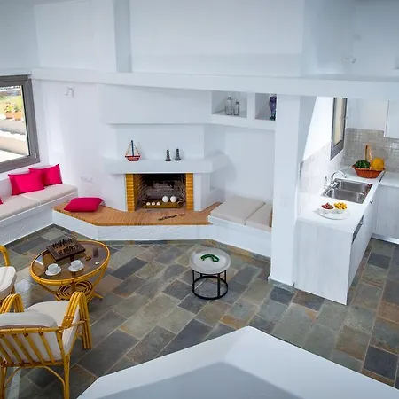 Almyra Seaside With Private Pool - Sleeps 9 度假居 赫索尼索斯