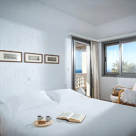 Almyra Seaside With Private Pool - Sleeps 9 *