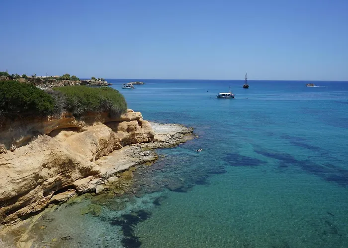 Almyra Seaside With Private Pool - Sleeps 9 *